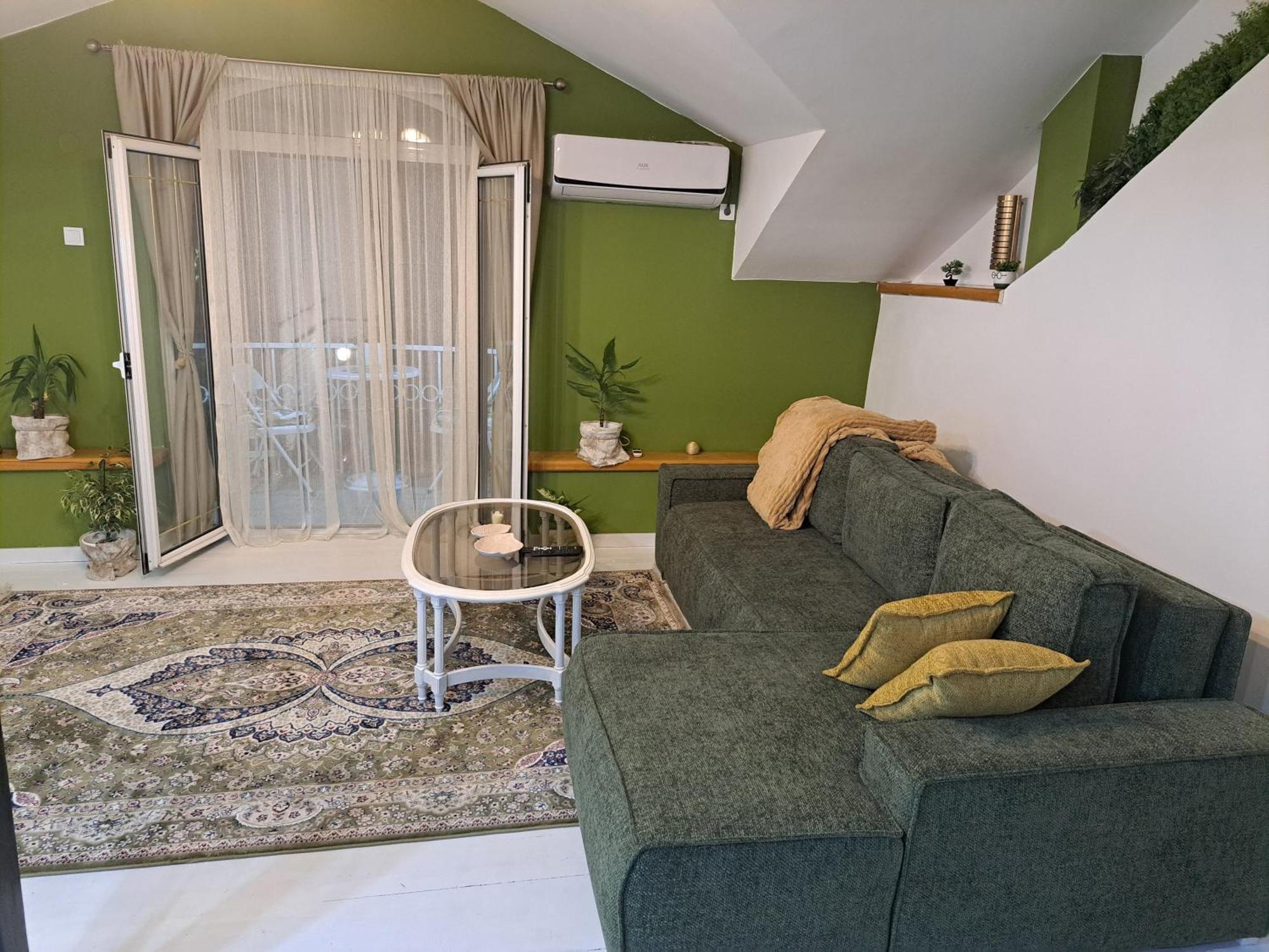 Gallery Apartment 포드고리차 외부 사진