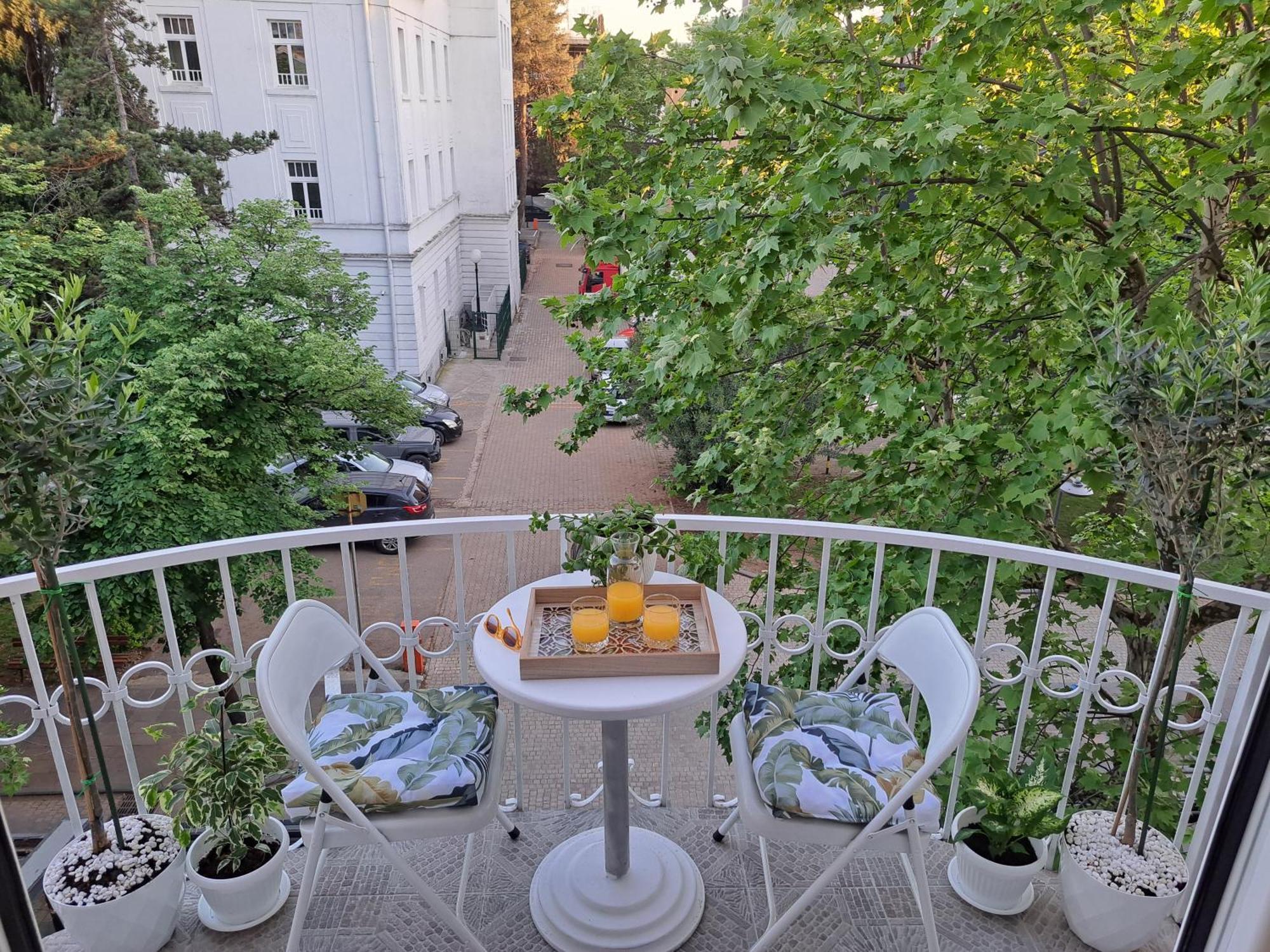 Gallery Apartment 포드고리차 외부 사진