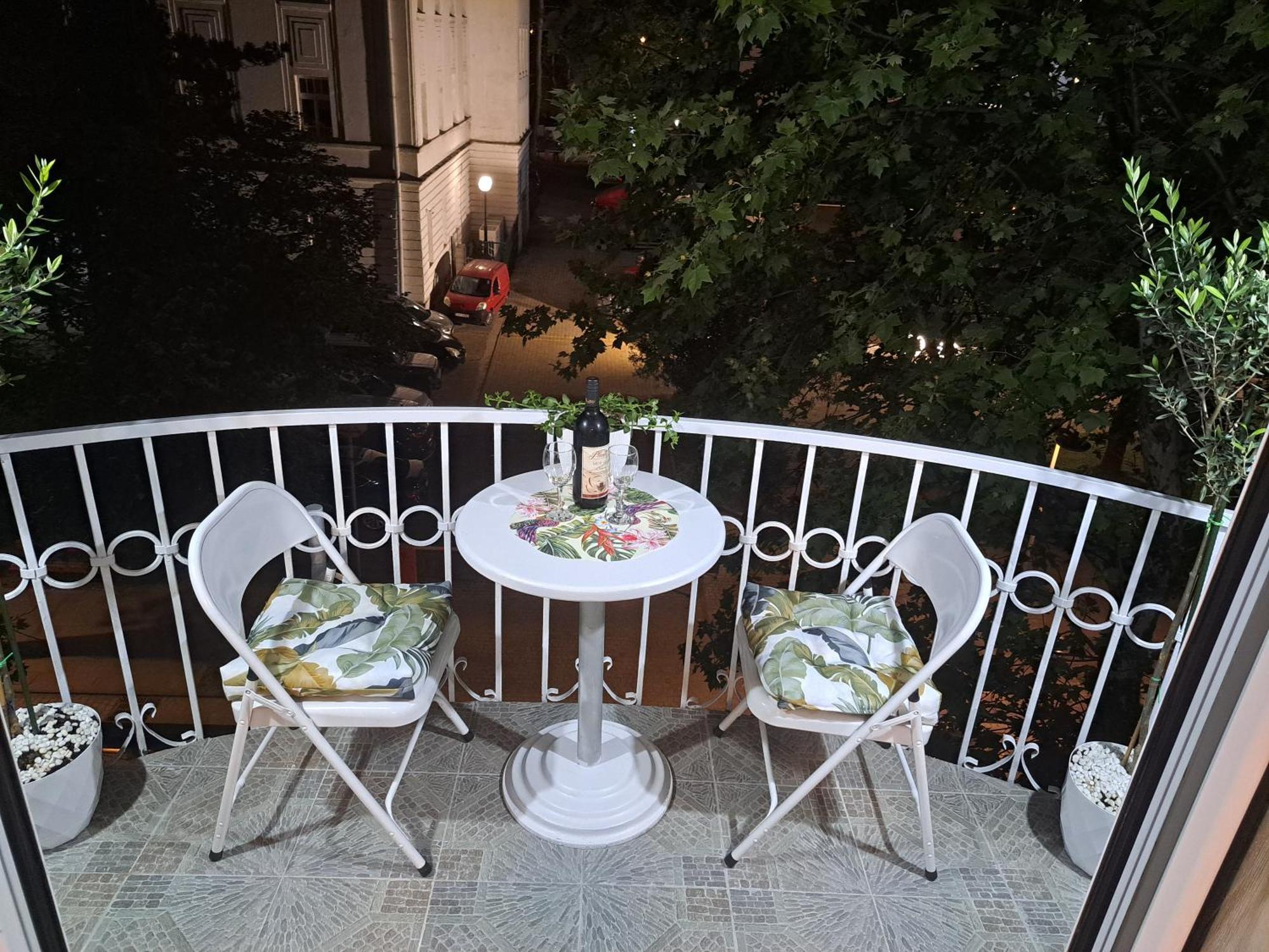 Gallery Apartment 포드고리차 외부 사진
