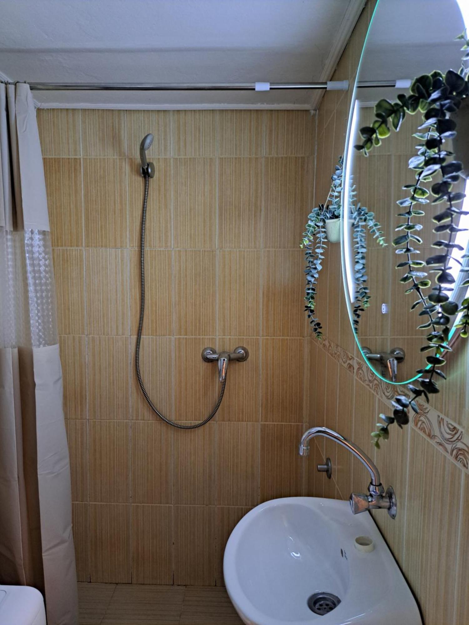 Gallery Apartment 포드고리차 외부 사진